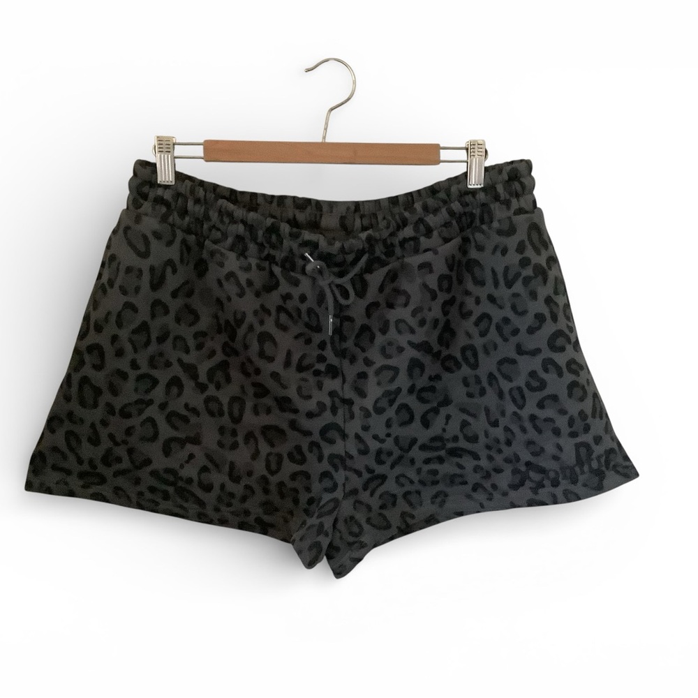 COMFRT Black Leopard Women's Athletic Shorts